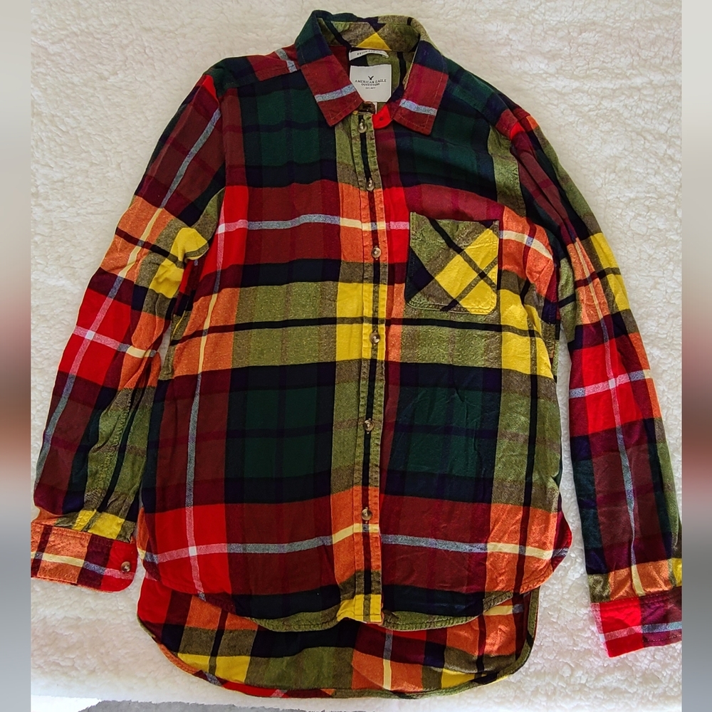 American Eagle size Medium Button-Down Plaid Shirt Yellow,Red and Green